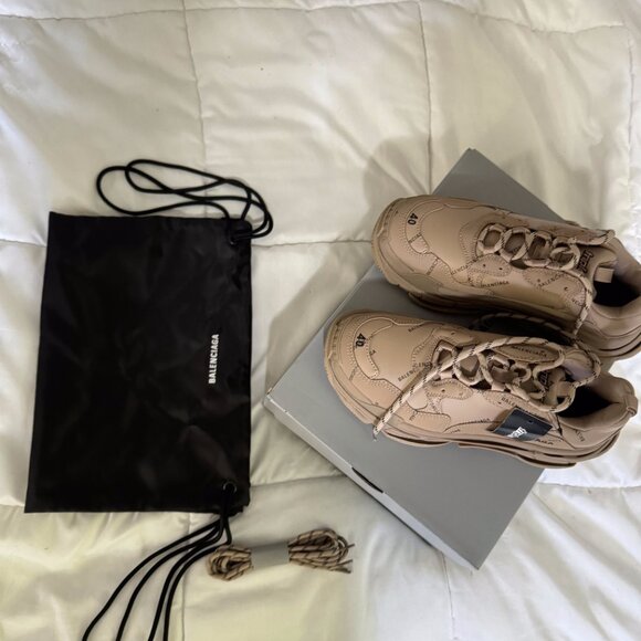 BALENCIAGA TRIPLE S SNEAKERS - Picture 4 of 4